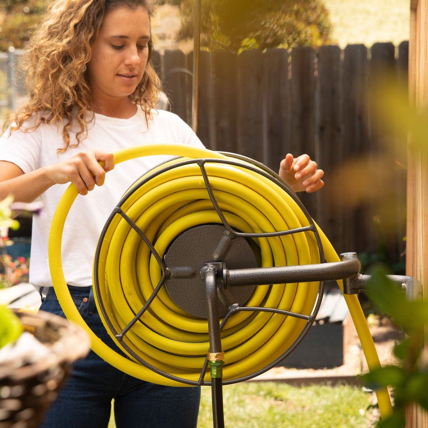 Yard Butler Swivel Reel - Wall Mount