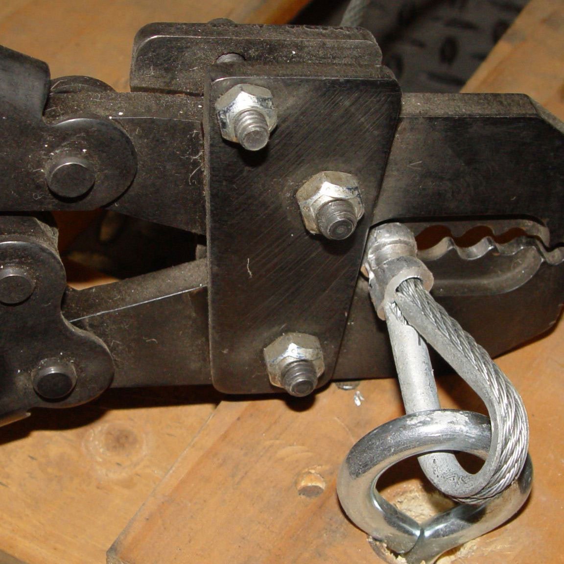 Beesley International 1/16" x 3/16" Swaging Tool - QC Supply -