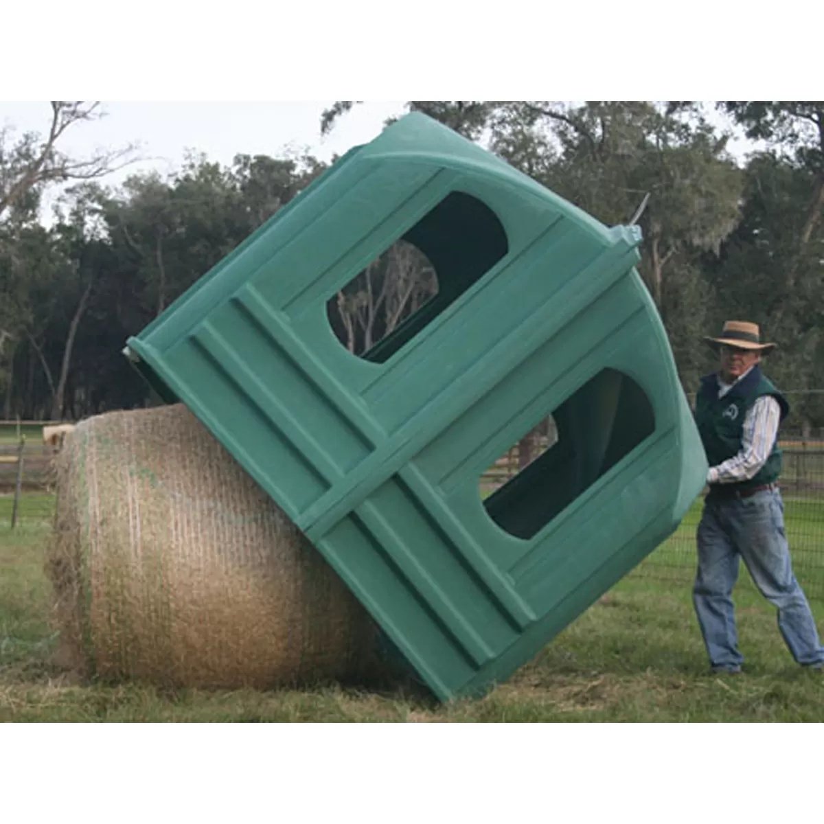 Hayhut For Round Hay Bales - QC Supply -