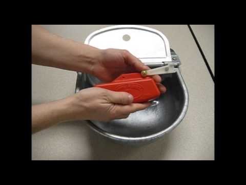 Little Giant® Galvanized Steel Automatic Waterer - QC Supply -
