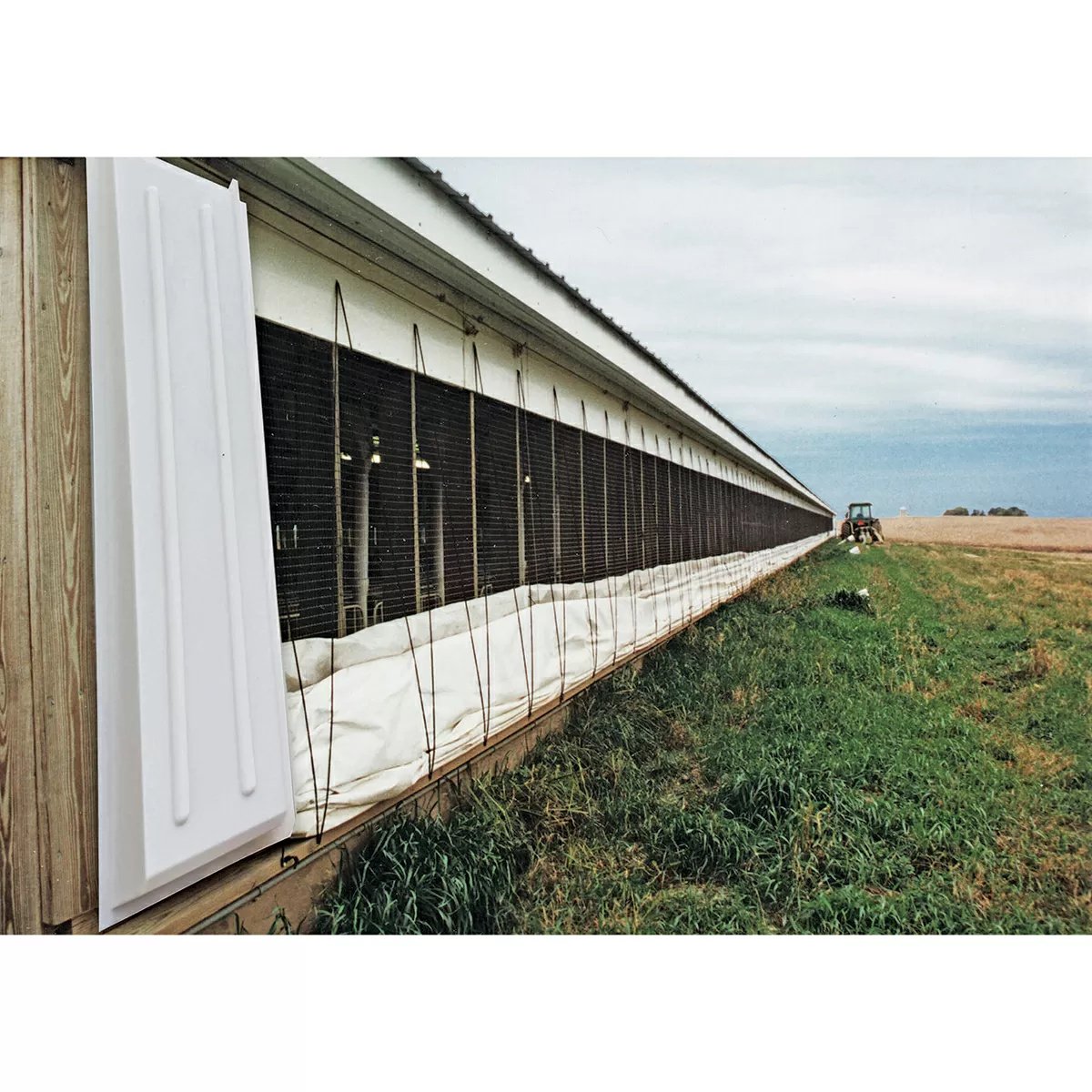 Rotomolded Livestock Curtain Pockets 66" to 84" - QC Supply -