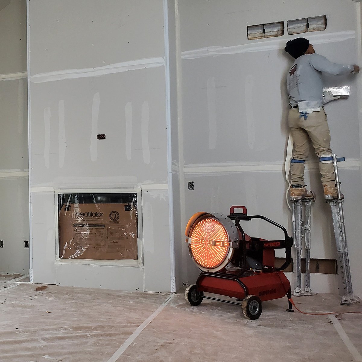 Sunfire SF120 Portable indoor/Outdoor Radiant Diesel/Kerosene Heater - 120,000 BTU - QC Supply -