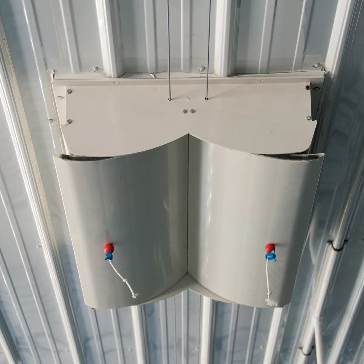 AP® Actuated 2 - Way Plastic Ceiling Inlet - 2,500 CFM - QC Supply - 