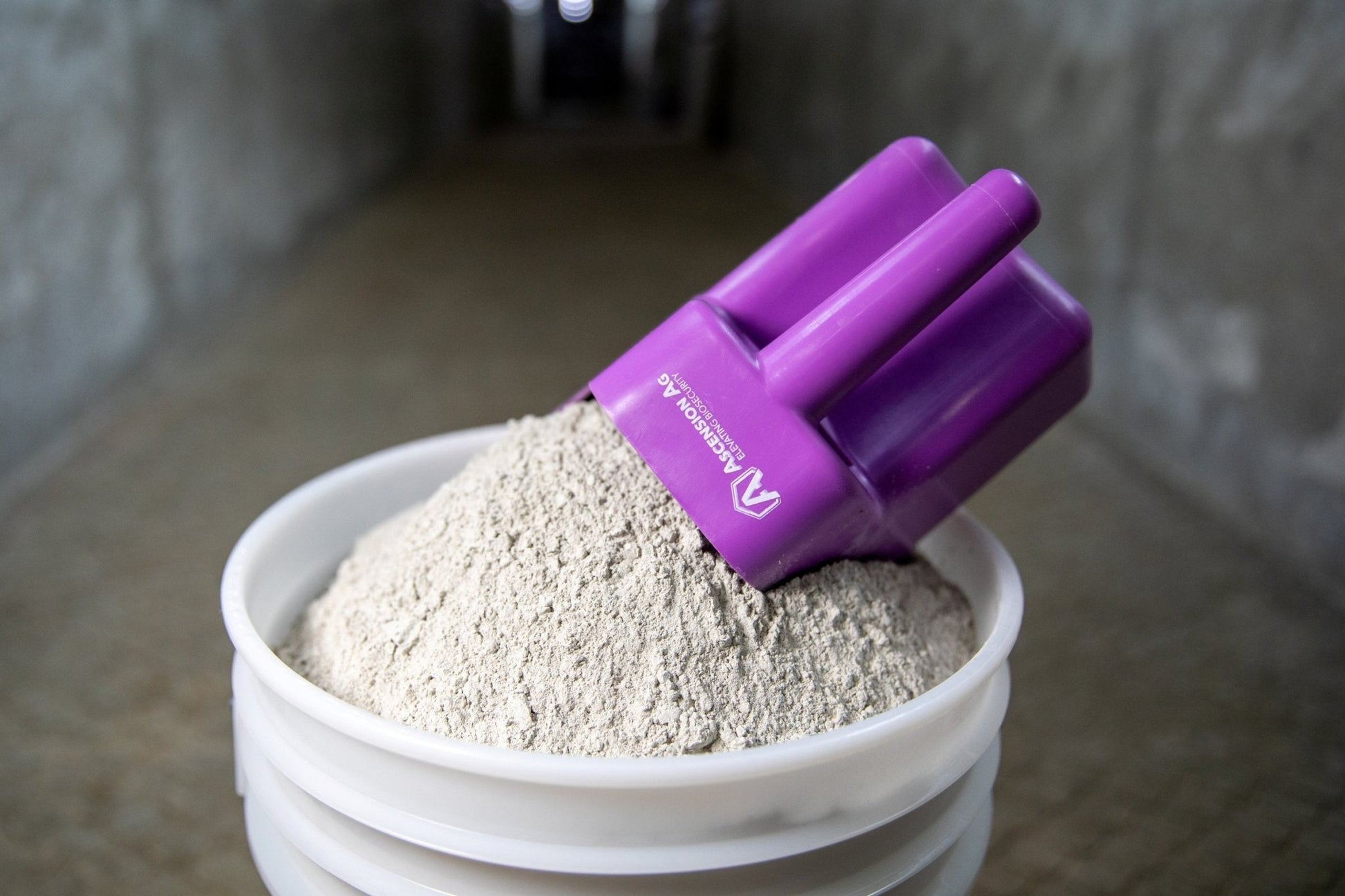 ChloraSorb Hand Scoop - QC Supply - 