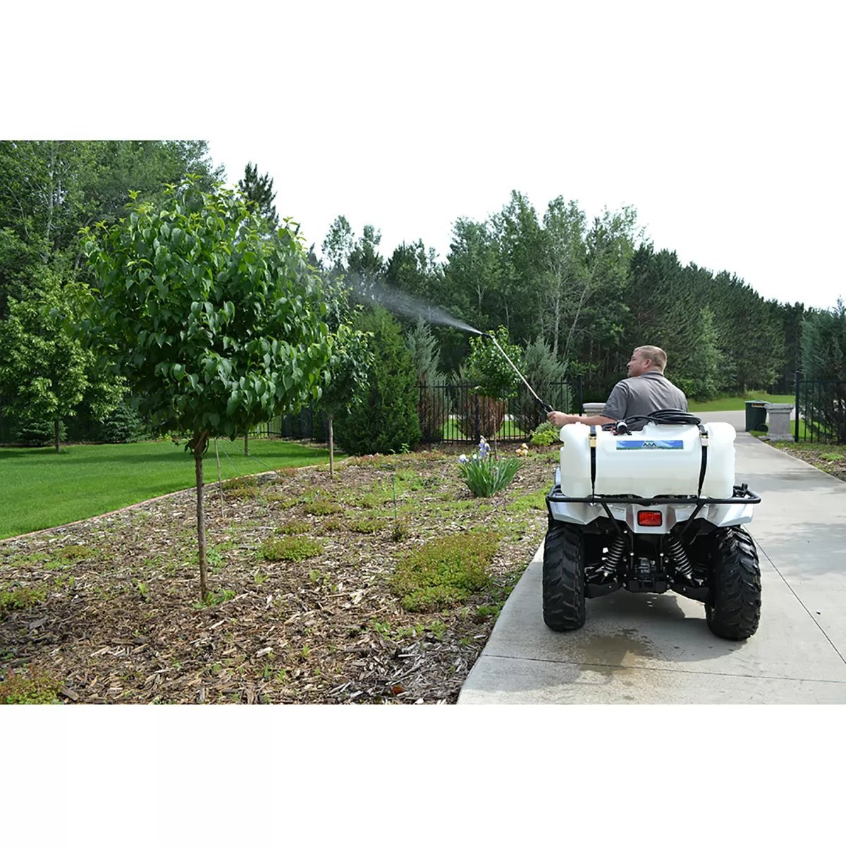 Master Manufacturing Spot Sprayer - 25 Gallons - QC Supply - 