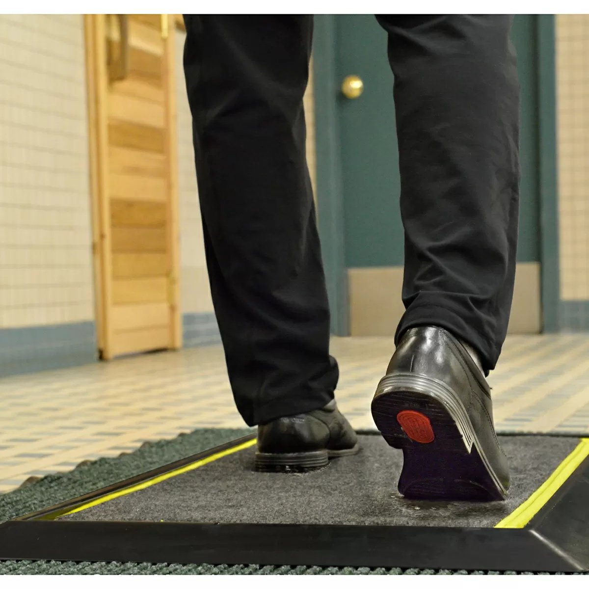 SaniStride® STRIDE Low Profile 1/2" Mat System - QC Supply - 