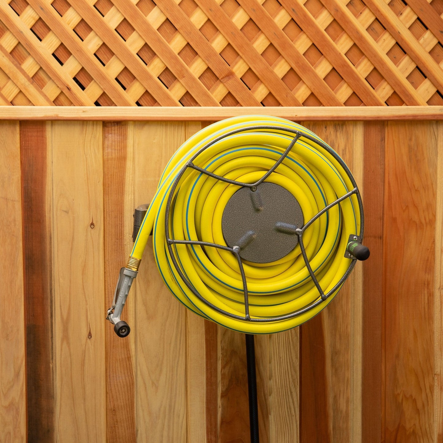 Yard Butler Swivel Reel - Wall Mount - QC Supply - 